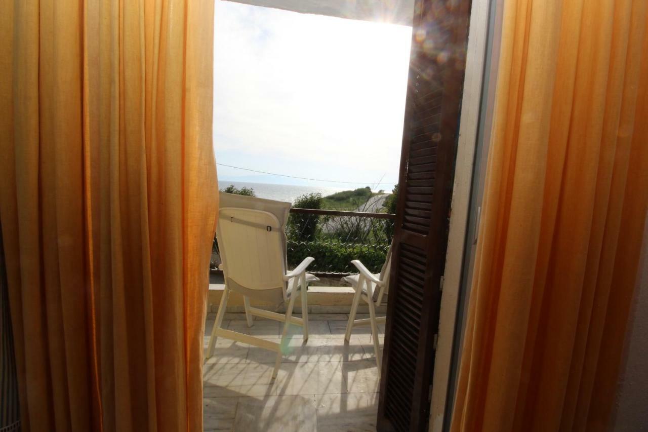Kariani Beach Apartment Экстерьер фото