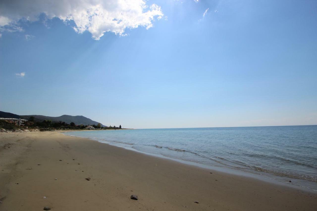 Kariani Beach Apartment Экстерьер фото