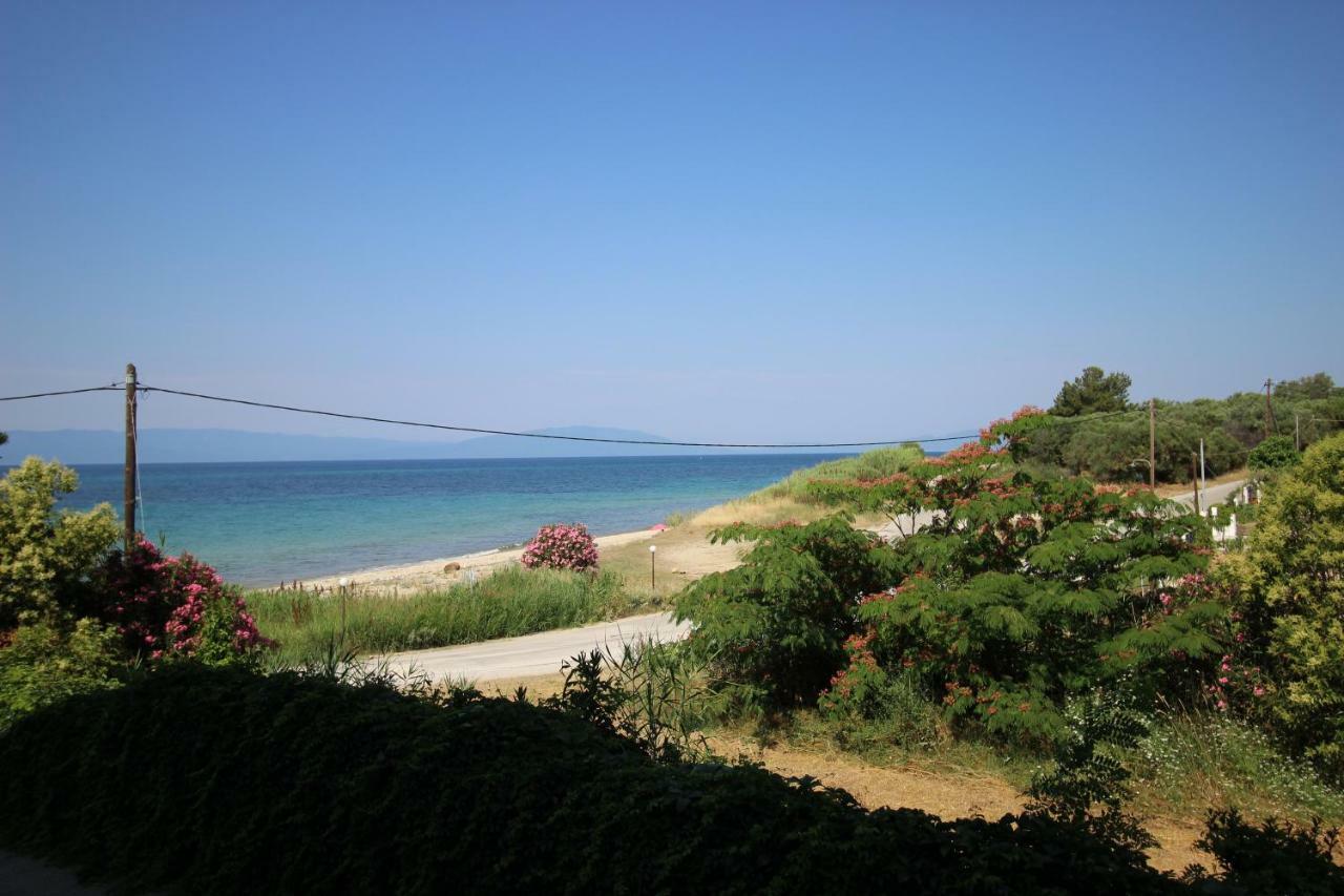 Kariani Beach Apartment Экстерьер фото